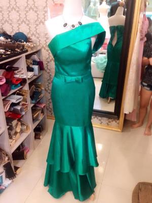 ชุดราตรี เช่าที่แบมบี้ เวดดิ้ง ห้วยขวาง